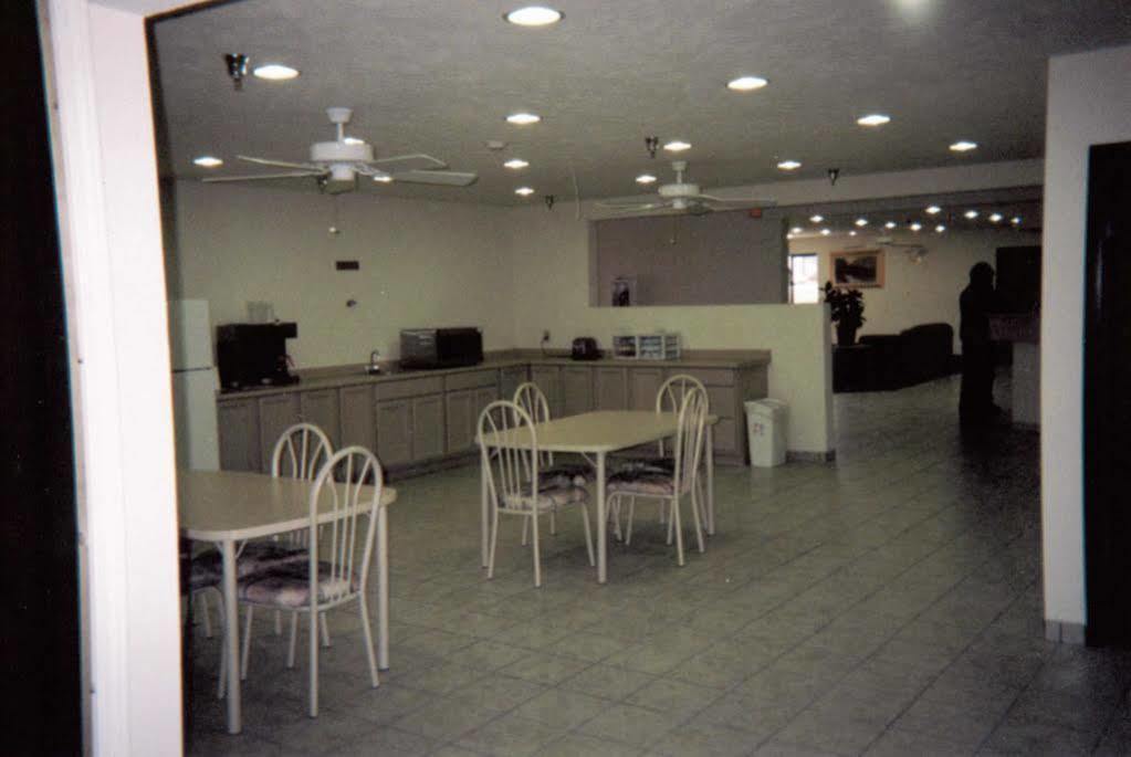 Pinckneyville Inn And Suites Exteriér fotografie